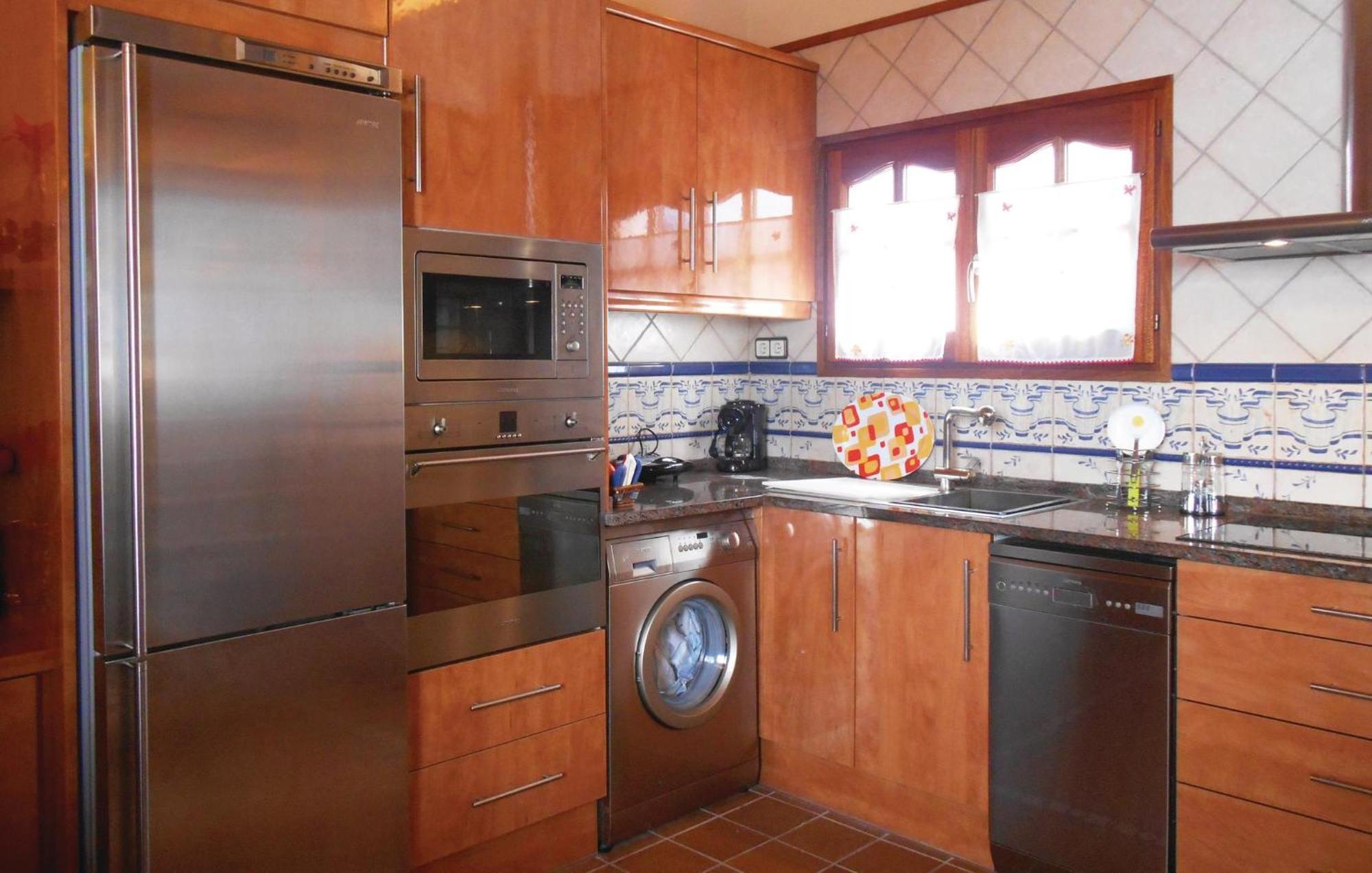 Amazing Apartment In Tossa De Mar With Wifi Екстериор снимка