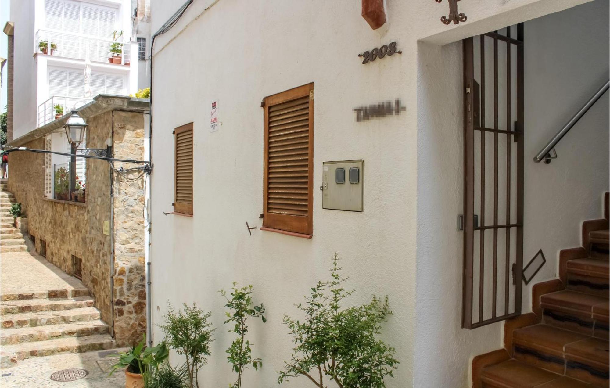 Amazing Apartment In Tossa De Mar With Wifi Екстериор снимка