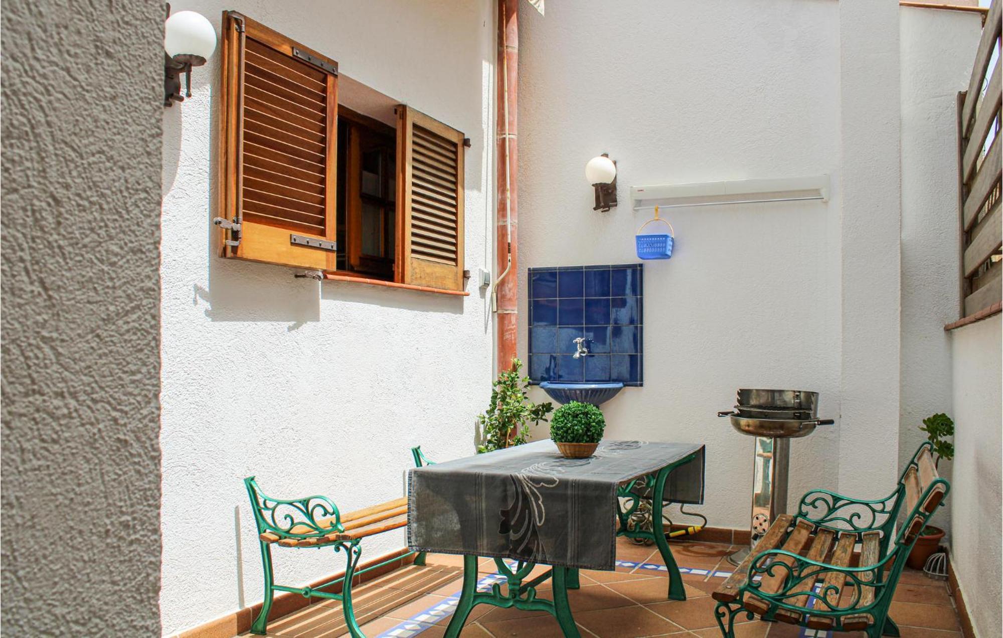 Amazing Apartment In Tossa De Mar With Wifi Екстериор снимка