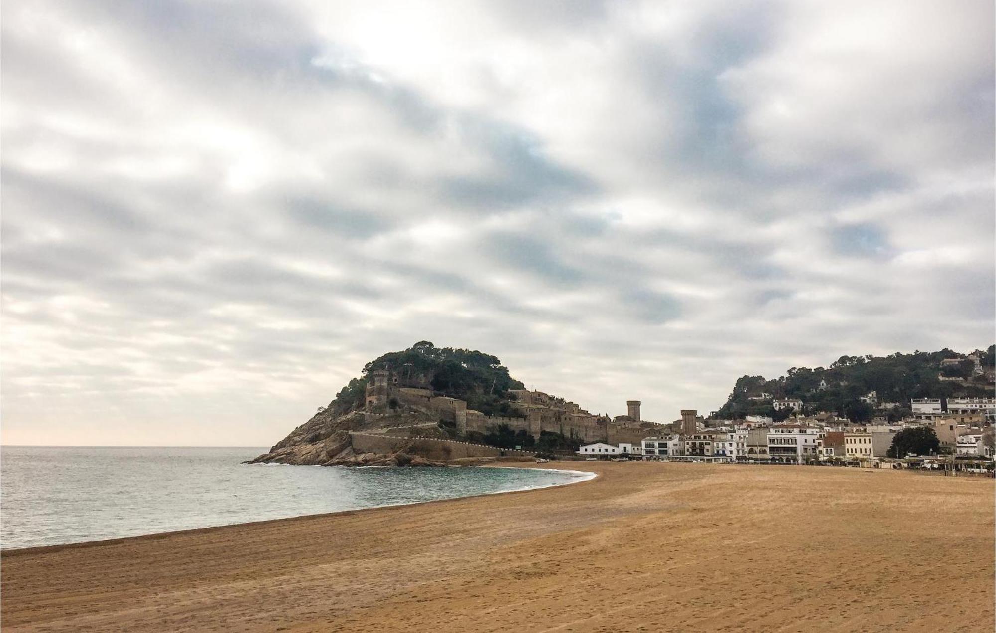 Amazing Apartment In Tossa De Mar With Wifi Екстериор снимка